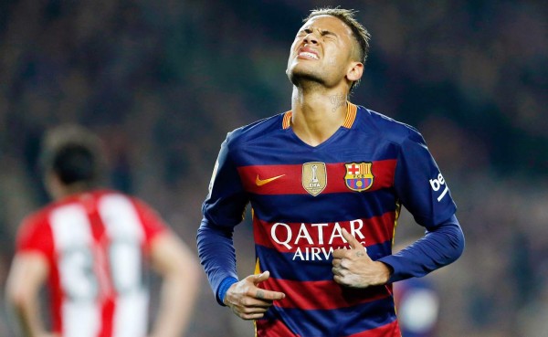 Retrasan la declaración de Neymar ante un juez por una presunta estafa en su fichaje