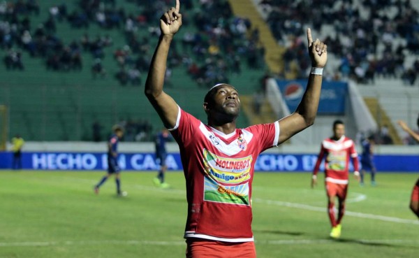 Real Sociedad mantiene hegemonía sobre Real España y se pone sublíder