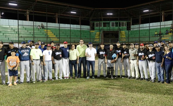 Regresa la liga de béisbol Mayor Tony Sarrio cinco a­ños después