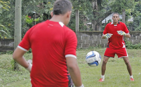 Sandro Cárcamo: 'Tomaré la mejor decisión junto a mi familia'