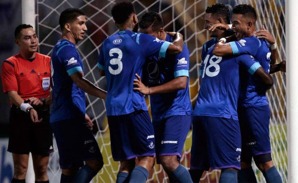 Motagua derrota al Real España y se sube al primer lugar