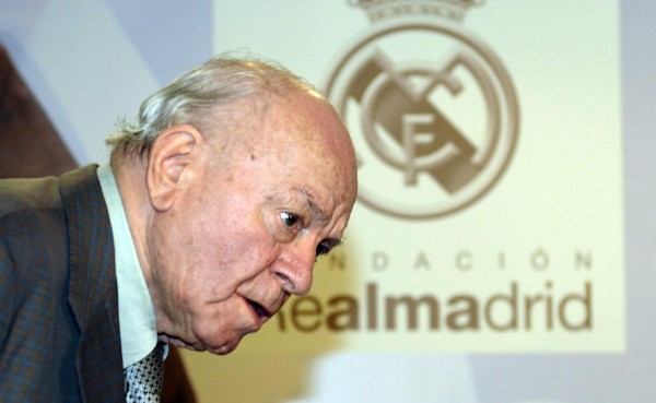 Alfredo Di Stéfano se encuentra sedado y en situación estable pero grave