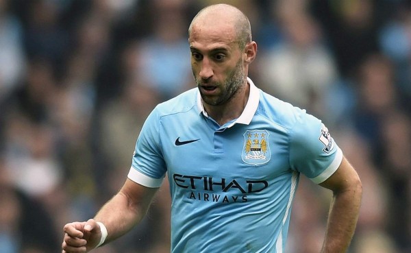 Pablo Zabaleta admite que se plantea su futuro en el Manchester City