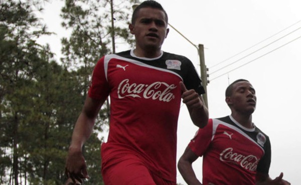 Roger Rojas se une a los entrenamientos de Olimpia