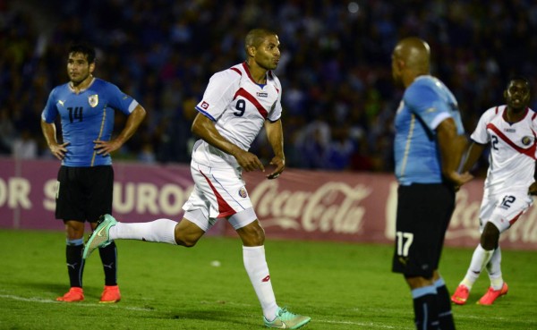 Costa Rica y Uruguay empataron en partidazo en Montevideo