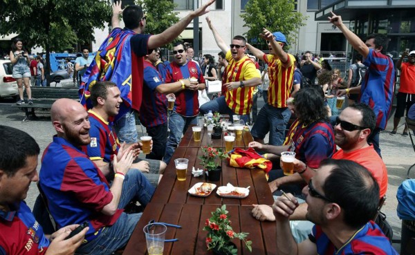 Final de Champions: ¡Las calles de Berlín se inundan de aficionados!