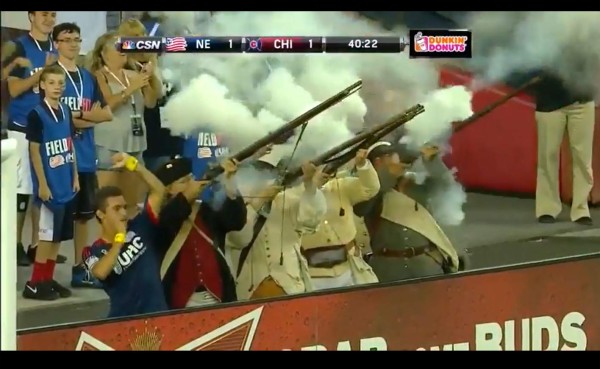 VIDEO: Jugador de la MLS anota gol y lo celebra con disparos al aire