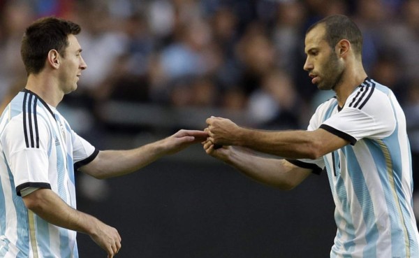 Carles Puyol: 'Voy con Leo Messi y Mascherano'