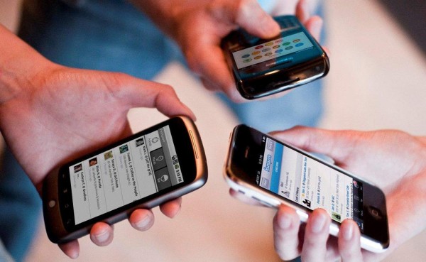 Un estudio revela que mentir en redes sociales trae beneficios