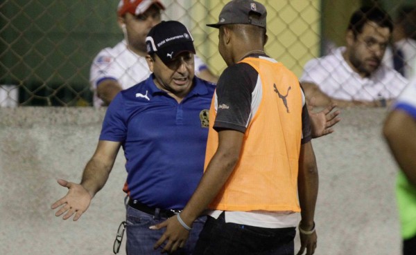 El recogepelotas progreseño, aficionado del Olimpia, que Noel Valladares insultó