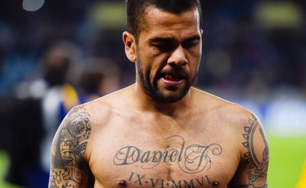 Dani Alves podría irse del Barcelona por su video colocado en Instagram