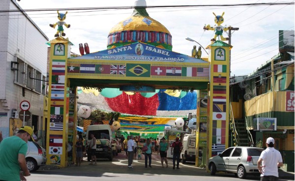 Calor y turistas esperan a Honduras en Manaos
