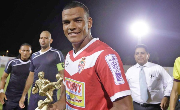 Tres meses después fue operado Rony Martínez de ligamento cruzado