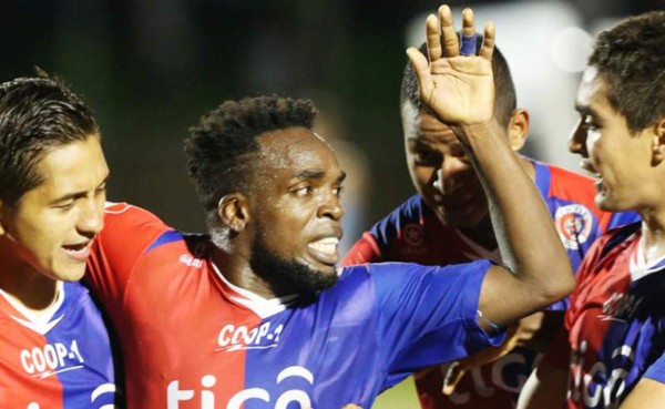 TOP: Este es el 11 de jugadores hondureños que están en paro