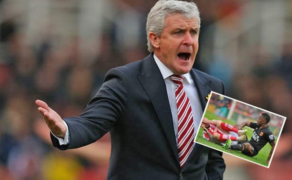 Entrenador del Stoke pide una sanción 'ejemplar' para Maynor