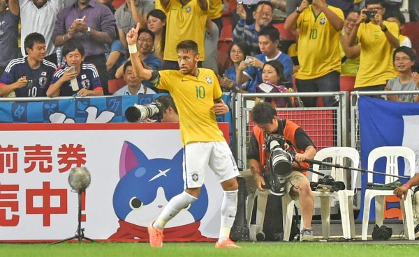 Brasil, con cuatro de Neymar, derrota a Japón y prolonga su invicto