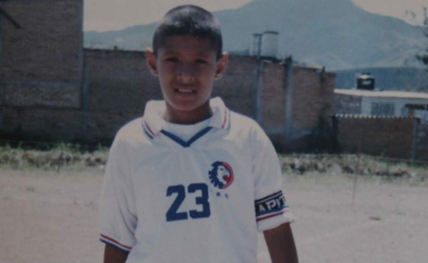 ¿Los reconoces? Así eran de niños los futbolistas, políticos y los más famosos de Honduras