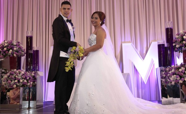 Ex futbolista Roy Posas contrae matrimonio en Tegucigalpa