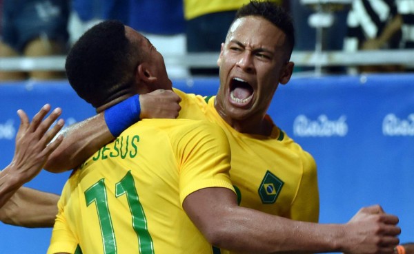 Brasil resucita en los Juegos Olímpicos y clasifica líder de su grupo&nbsp;&nbsp;