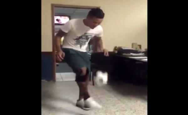 VIDEO: Luis Garrido da pasos agigantados y ya domina el balón