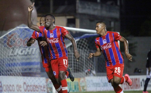 El campeón pierde racha de 12 juegos sin caer en casa