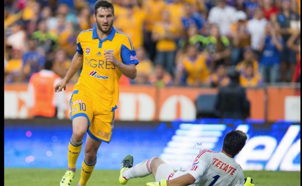 Otro golazo en México: Francés André Gignac define como grande ante Chivas
