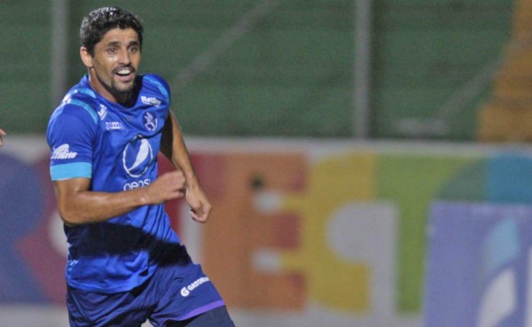 Israel Silva jugará para la selección de Guatemala