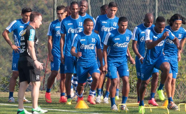 Selección de Honduras es espiada por ecuatorianos en el hotel