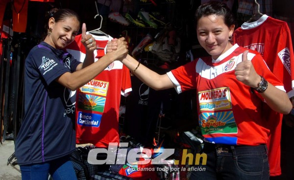 AMBIENTE DE FIESTA EN TOCOA PARA LA FINAL