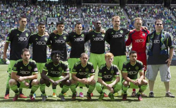 VIDEO: Seattle Sounders le cumple el sueño a joven estadounidense