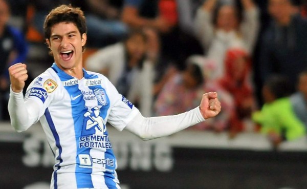 El campeón Pachuca lidera el Apertura mexicano con actuación perfecta