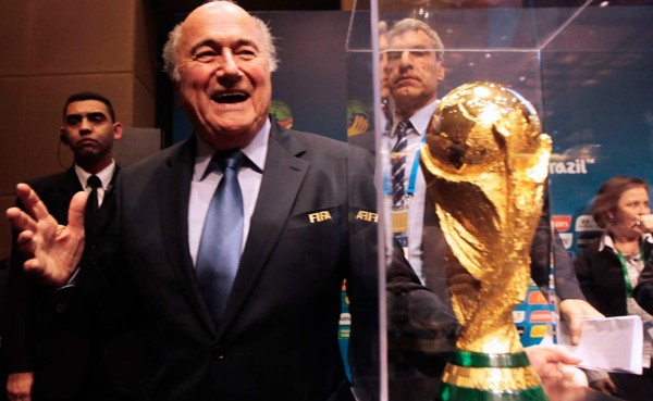 Así es como la FIFA hace su millonario negocio en los Mundiales