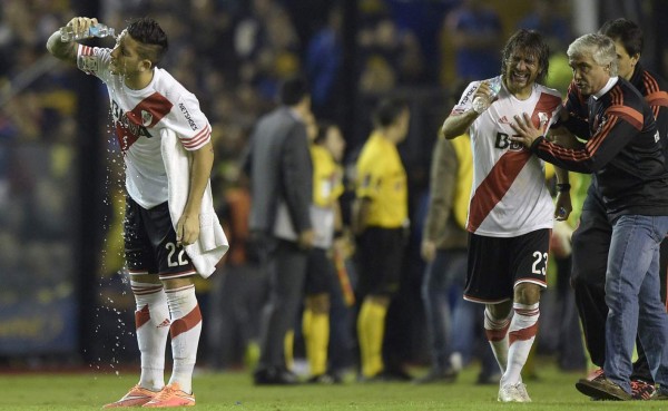 Jugadores de River fueron atacados con un compuesto irritante casero
