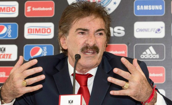 La Volpe fue denunciado por acoso sexual a podóloga de Chivas