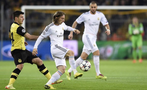 Real Madrid sufre, pero avanza a semifinales de Champions