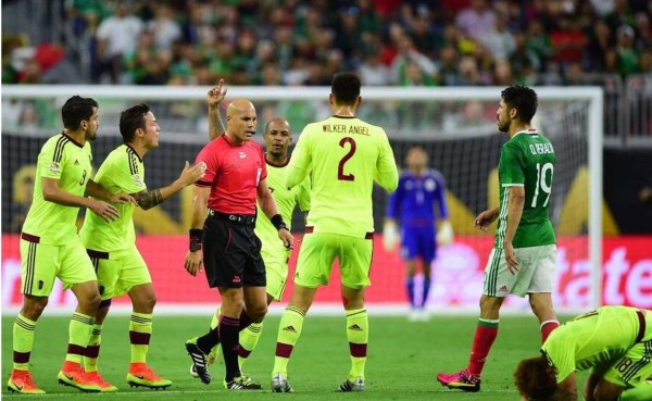 Yadel Martínez Pupo, el árbitro cubano que no le trae suerte a Canadá