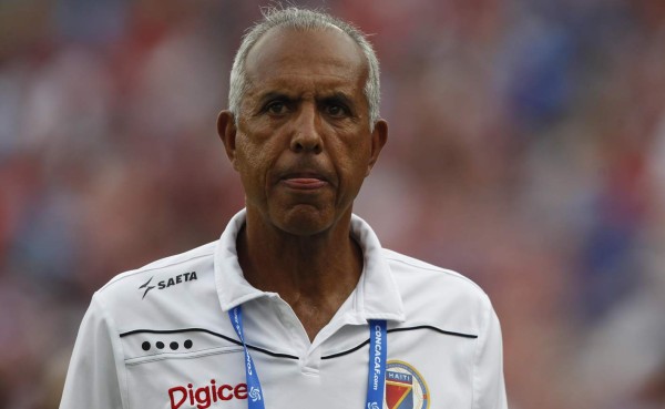 Técnico de Haití sobre juego ante Honduras: 'Las posibilidades están 50 y 50'