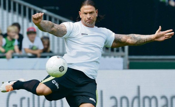 Portero alemán dejará el fútbol para ser luchador profesional