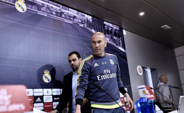 Zidane: 'Cristiano es el mejor, Messi es el contrario'