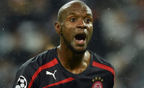 El entrenador del Olympiakos confirma el retiro de Abidal