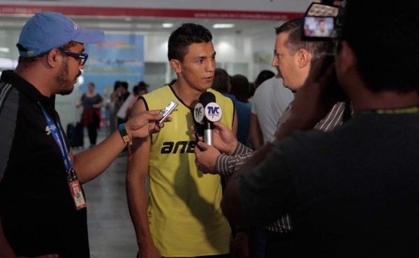 'El Veneno' Domínguez viene con ganas de noquear al 'Escorpión'