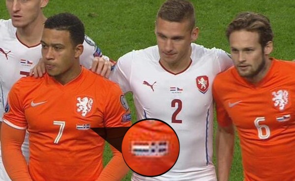 El error en la camiseta de Depay que casi nadie se fijó