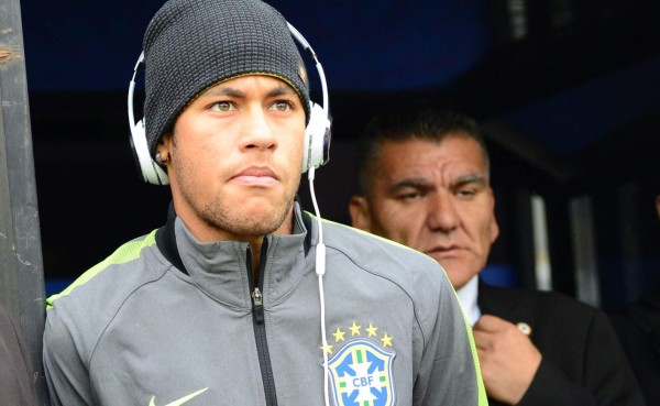 Brasil no apelará sanción a Neymar y el futbolista deja la concentración