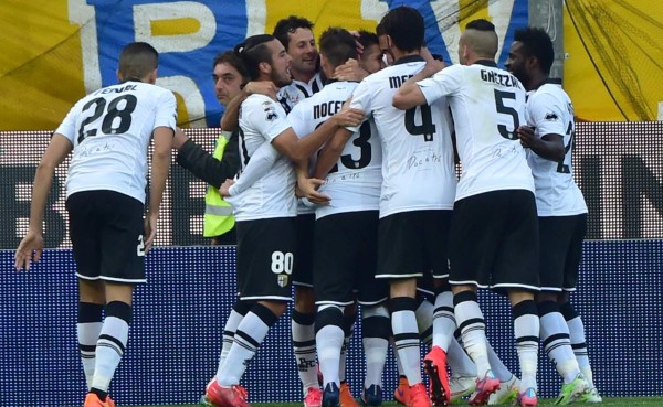 El casi descendido Parma sorprende al vencer al líder Juventus