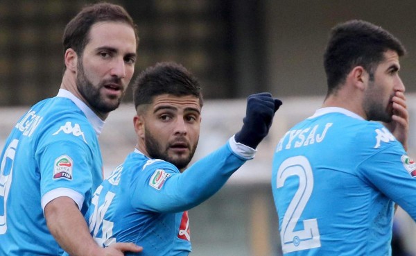 Napoli, líder provisional tras su victoria ante el Hellas Verona