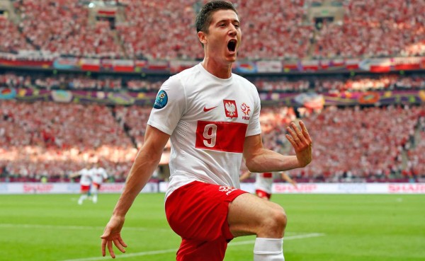 Lewandowski, máximo goleador de la fase de clasificación con trece tantos