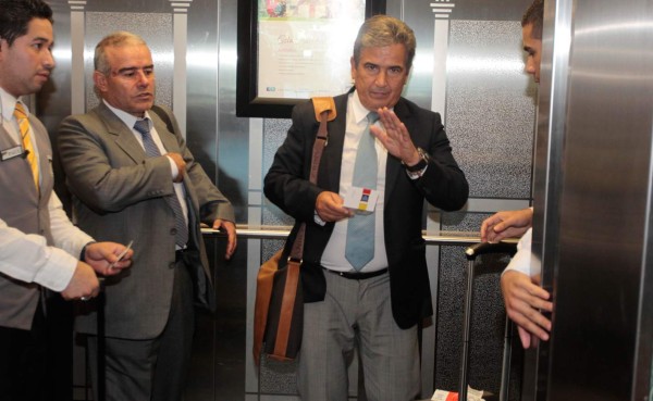 Jorge Luis Pinto descansa en Tegucigalpa antes de su presentación