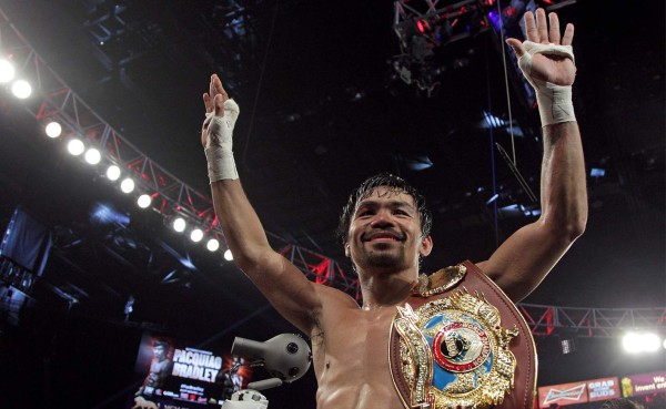 Pacquiao se exhibe ante Bradley y vuelve a ser campeón del mundo