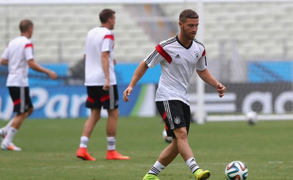 Defensa alemán Mustafi, se pierde lo que resta del Mundial