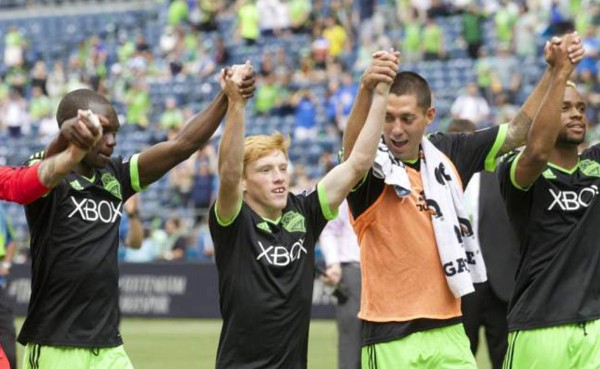 VIDEO: Seattle Sounders le cumple el sueño a joven estadounidense